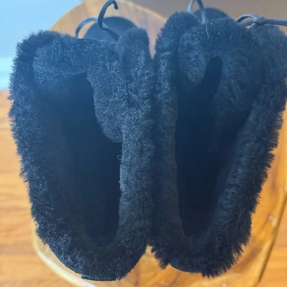 UGG|| Jerene Genuine Shearling Black Suede Block Heel Fold Over Boots Size 10 - Picture 8 of 11